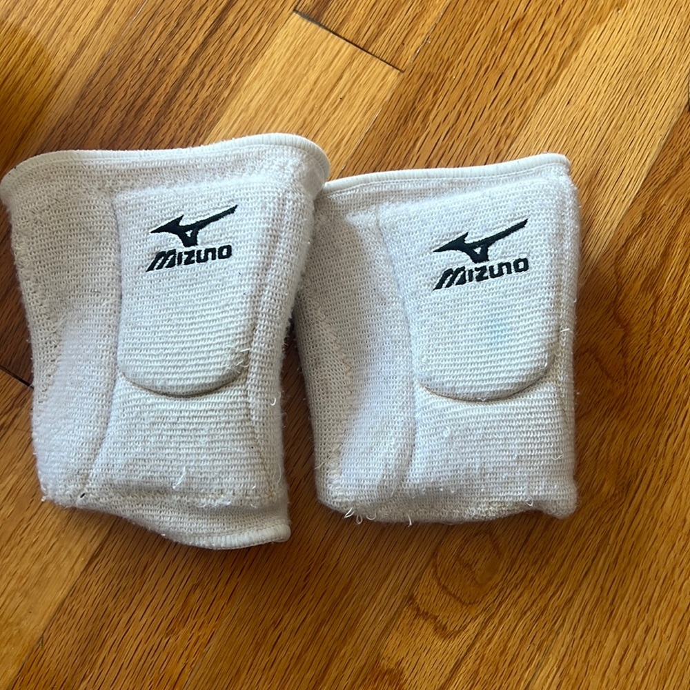 volleyball knee pads